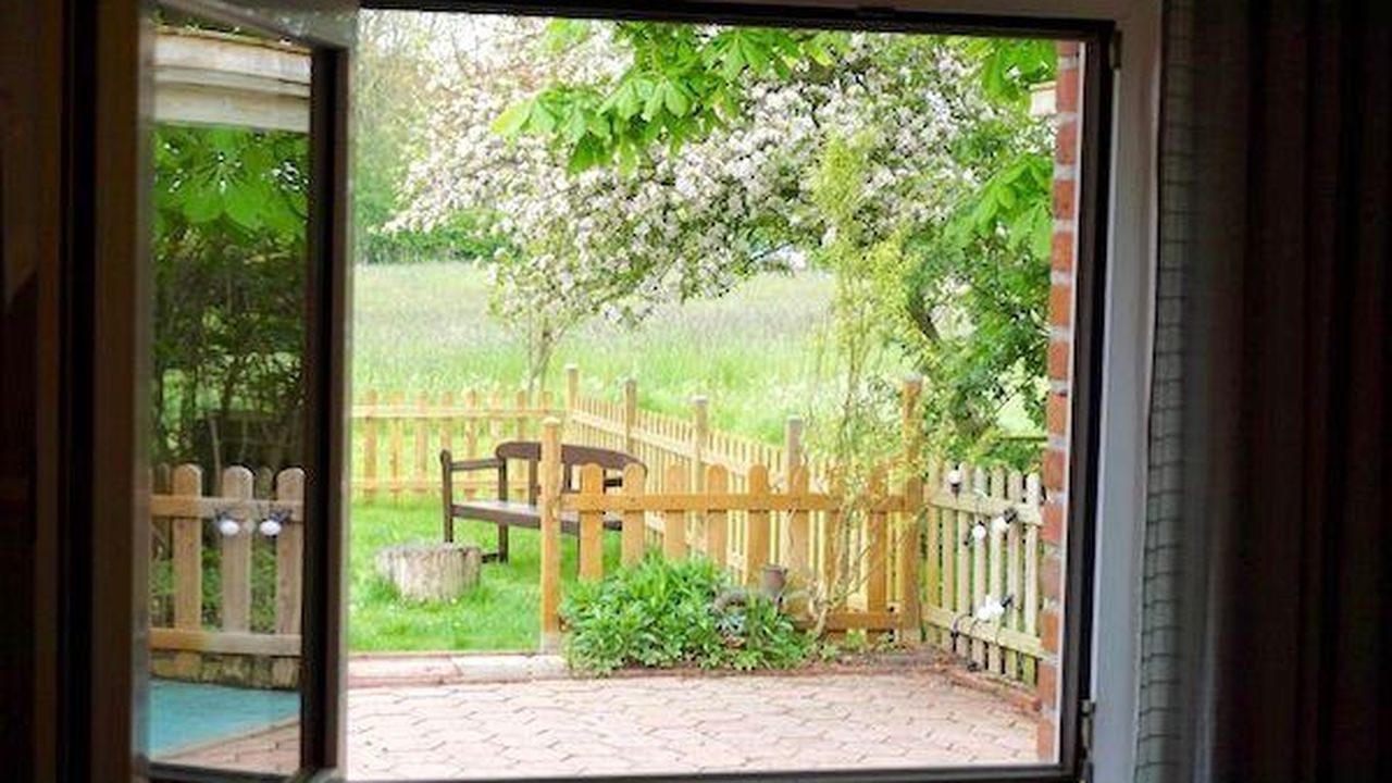 Ausblick aus dem Fenster. Blick aus dem Fenster Ausblick aus dem Fenster. Blick aus dem Fenster